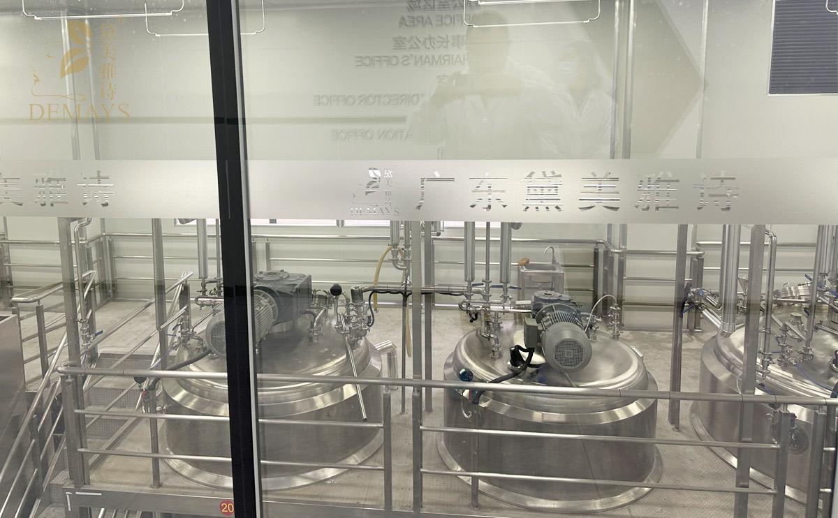 化妆品工厂OEM加工时，品牌商需要提供哪些资料？