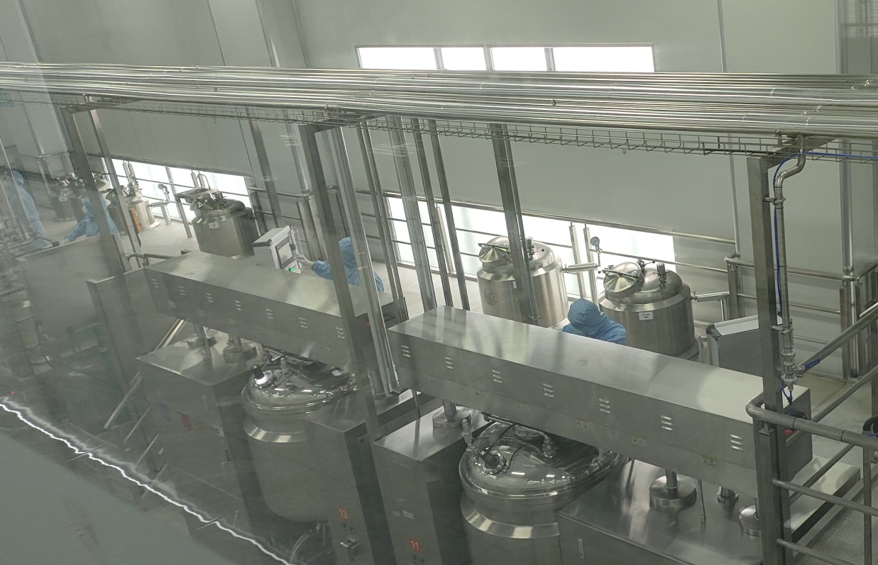 黛美雅诗与品牌方客户规划产品定位,研发消费者需求产品