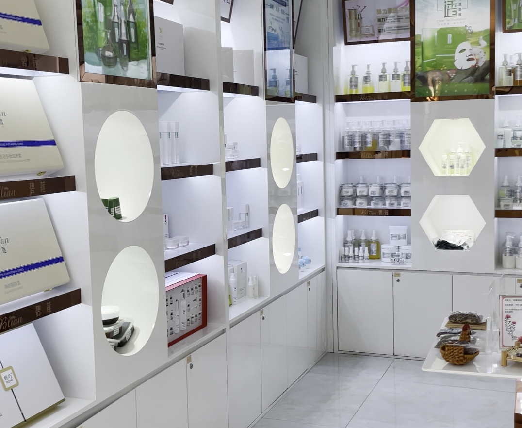 如何评估化妆品工厂帮助设计的一款精华液包装