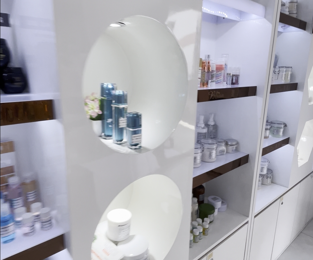 想加工贴牌定制一个美白霜,不知道找什么工厂好