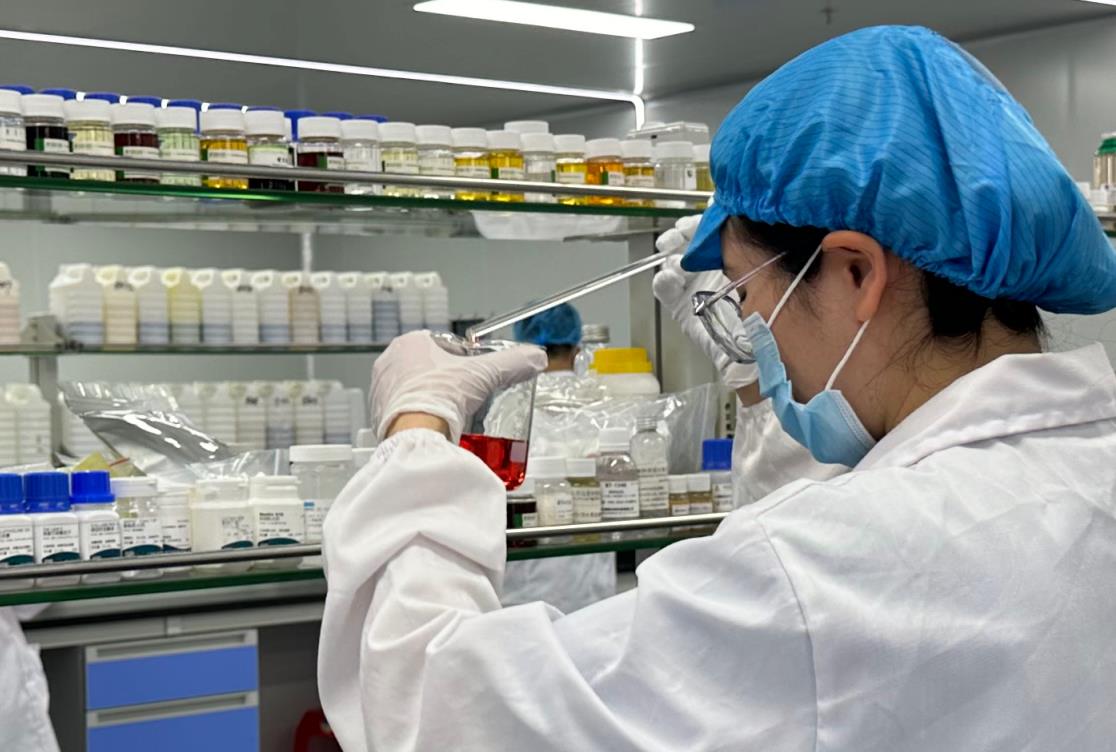 Customized processing of acne cream in acne cream factory to enhance the brand competitiveness of acne cream