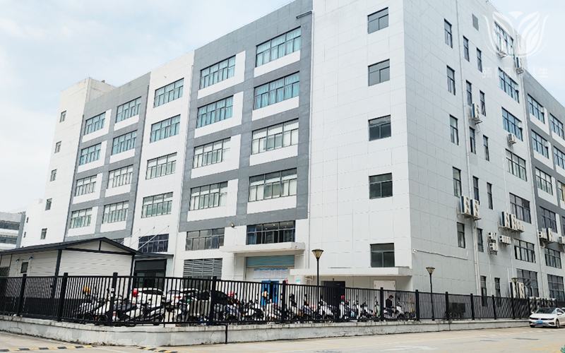 为品牌注入舒缓之力:与化妆品工厂共创精华液的合作之道